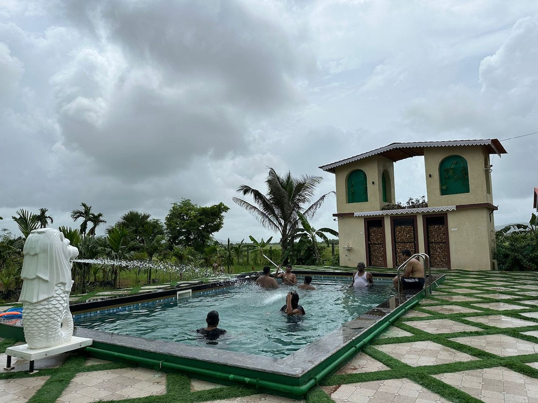 2 BHK LA BELLA ALIGUAG