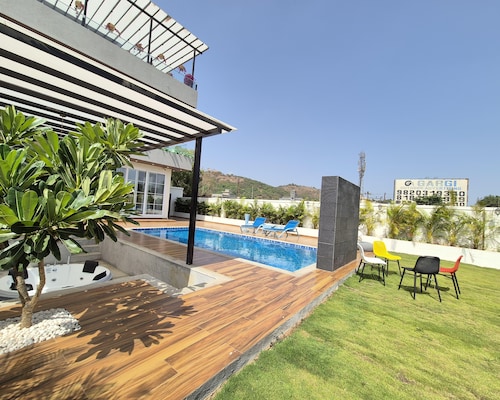4 BHK BLUES DISE LONAVALA